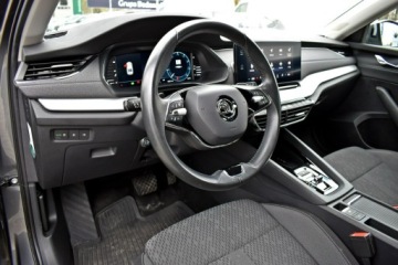 Skoda Octavia IV Liftback 1.5 TSI EVO 150KM 2023 Škoda Octavia Skoda Octavia Bezwypadkowy / Salon, zdjęcie 8