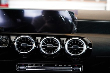 Mercedes Klasa A W177/V177 Sedan Plug-In Facelifting 1.3 250e 218KM 2023 MERCEDES-BENZ A Klasa 250 e AMG Line 1.3 (218KM) 2023, zdjęcie 13