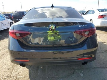Alfa Romeo Giulia II Sedan Facelifting 2.0 Turbo 280KM 2023 Alfa Romeo Giulia Ti 2023 2.0l 2.0 Benzyna 280KM, zdjęcie 2