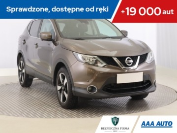 Nissan Qashqai II Crossover 1.2 DIG-T 115KM 2016 Nissan Qashqai 1.2 DIG-T, Salon Polska