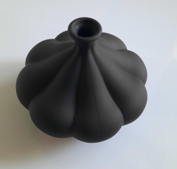 Стеклянная ваза BLACK MAT бутылка маленькие цветы DECORATED GLASS DIFFUSER