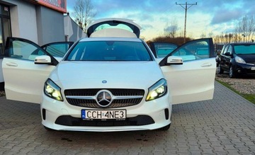 Mercedes Klasa A W176 Hatchback 5d Facelifting 180 122KM 2016 Mercedes-Benz Klasa A 1,6 Ben 122 km AMG 6 -biegow 1.6 Benzyna 122KM, zdjęcie 26