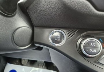 Toyota Yaris III Hatchback 5d Facelifting 2017 1.5 Dual VVT-iE 111KM 2017 Toyota Yaris Super stanTylko 99.000km 1.5 Benzyna 112KM, zdjęcie 28