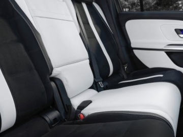 Mercedes GLB 2026 MERCEDES-BENZ GLB 250+ EQ AMG Line Suv (272 KM) 2026, zdjęcie 7