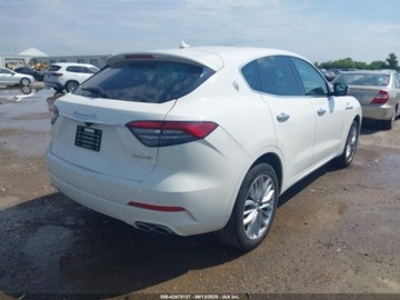 Maserati Levante 2022 Maserati Levante GT 2022, od ubezpieczalni 3.0 Benzyna 345KM, zdjęcie 4