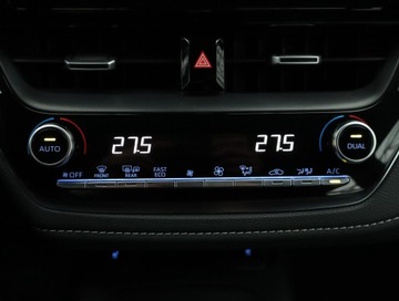 Toyota Corolla XII TS Kombi 1.8 Hybrid 122KM 2020 Toyota Corolla 1.8 Hybrid, Salon Polska, zdjęcie 12