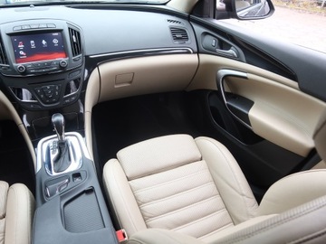 Opel Insignia I Country Tourer 2.0 CDTI Ecotec 163KM 2014 Opel Insignia 2.0 CDTI, Automat, Skóra, Navi, zdjęcie 7