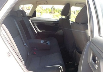 Toyota Auris II 2014 Toyota Auris Okazja 1.8 Hybryda 100KM, zdjęcie 16