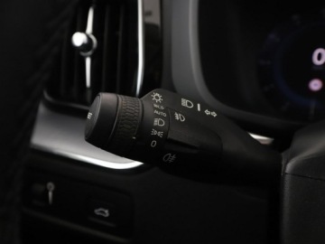 Volvo XC60 II 2021 Volvo XC 60 FV23% B4 (mHEV) automat skóra navi, zdjęcie 31