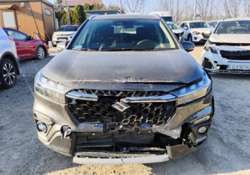 Suzuki SX4 II 2021 Suzuki SX4 S-Cross 112021r. SALON,1.4BenzynaHYBRID. AUT. Uszkodzony przod, zdjęcie 20