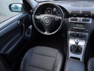 Mercedes Klasa C W203 Kombi T203 2.5 V6 (C 230) 204KM 2005 Mercedes C C 230 , Navi, Xenon, Klima, zdjęcie 6