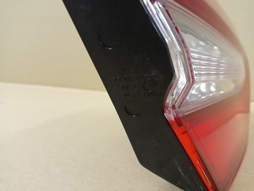 SVĚTLO LEVÝ ZADNÍ TOYOTA CAMRY VIII 8 LED 17-