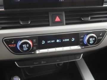 Audi A4 B9 Limousine Facelifting 2.0 35 TFSI 150KM 2020 Audi A4 35 TFSI, Automat, Skóra, Klima, zdjęcie 11