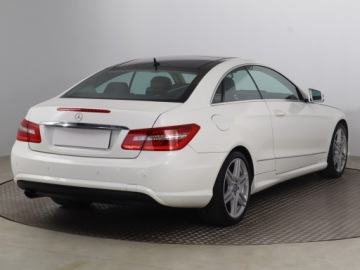 Mercedes Klasa E W212 Coupe 250 CGI BlueEFFICIENCY 204KM 2012 Mercedes E E 250, Salon Polska, Automat, Skóra, zdjęcie 4