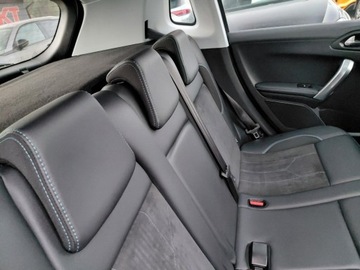 Peugeot 2008 I SUV Facelifting 1.2 PureTech 110KM 2019 Peugeot 2008 Kamera Panorama Alu PDC Sensor 1.2 Benzyna 110KM, zdjęcie 17