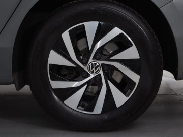 Volkswagen Passat B8 Variant Facelifting 1.5 TSI EVO 150KM 2025 VW Passat 1.5 eTSI ACT, Salon Polska, zdjęcie 14