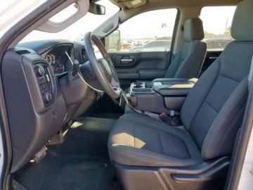 Chevrolet Silverado II 2021 Chevrolet Silverado K1500 Custom 2021 5.3 Benzyna 355KM, zdjęcie 7