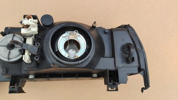 LANCIA THEMA SVĚTLO PRAVÁ PRZEDNIA.1988-94.LIFTING