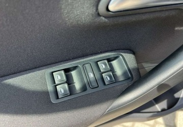 Volkswagen Polo V Hatchback 3d Facelifting 1.0 60KM 2014 Volkswagen Polo 1,0 60KM Klima Serwis 2xPDC 1Wlasciciel Benzyna 60KM, zdjęcie 13