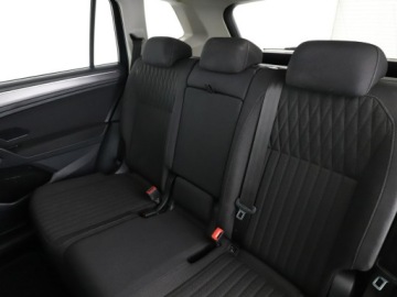 Volkswagen Tiguan Allspace SUV 2.0 TDI 150KM 2021 Volkswagen Tiguan Allspace DSG virtual cocpit navi, zdjęcie 16