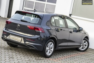 Volkswagen Golf VIII Variant 1.5 eTSI 150KM 2021 Volkswagen Golf Virtual / Ledy / Lane Assist, zdjęcie 7