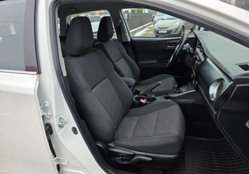 Toyota Auris II 2013 Toyota Auris Niski przbiegladna i zadbana prosto z Niemiec 1.8 Hybryda, zdjęcie 13