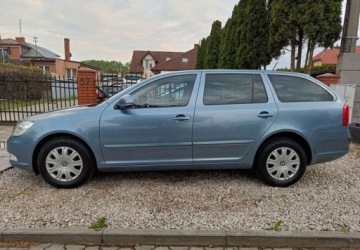 Skoda Octavia II Kombi 1.6 MPI 102KM 2009 Skoda Octavia Skoda Octavia 1.6 Combi Ambiente 1.6 Benzyna 102KM, zdjęcie 3
