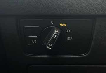 Volkswagen Arteon Fastback Facelifting 2.0 TSI 190KM 2021 Volkswagen Arteon Piekny kolor DSG R-LINE FV 23 2.0 Benzyna 190KM, zdjęcie 16