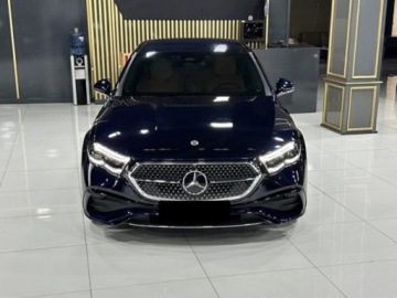 Mercedes Klasa E W214 Sedan 2.0 220d 197KM 2025 E Klasa 220 d 4-Matic AMG 2.0 (197KM) 2025, zdjęcie 1