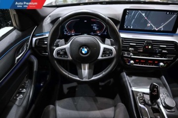 BMW Seria 5 G30-G31 Limuzyna Facelifting 2.0 520d 190KM 2021 BMW Seria 5 520d xDriveFV23Adaptacyjne Reflektory LEDService Inclusive, zdjęcie 13