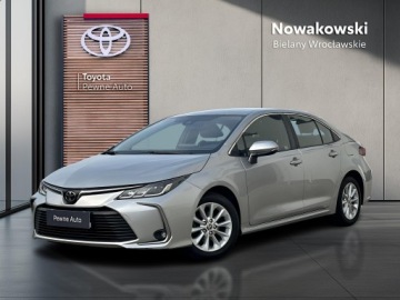Toyota Corolla XII Sedan 1.5 VVT-i 125KM 2022 Toyota Corolla 1.5 Comfort Seria E21 (2019-) 1.5 C