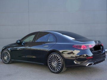 Mercedes Klasa E W214 Sedan 2.0 220d 197KM 2024 220 d 4-Matic AMG Sedan 2.0 (197KM) 2024, zdjęcie 1