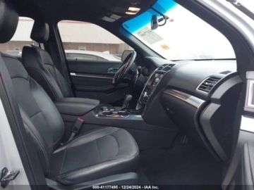 Ford Explorer VI 2019 Ford Explorer 2019 Ford Explorer Limited 4WD 3.5 Benzyna 290KM, zdjęcie 9