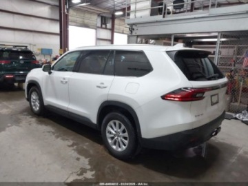 Toyota 2025 Toyota Grand Highlander Hybrid XLE 2025 2.5 Hybryda Plug-in 245KM, zdjęcie 2