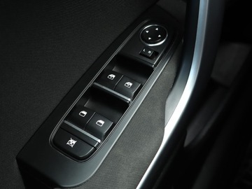 Kia Ceed III Kombi Facelifting 1.5 T-GDI 160KM 2022 Kia Ceed 1.5 T-GDI, Salon Polska, Serwis ASO, zdjęcie 16