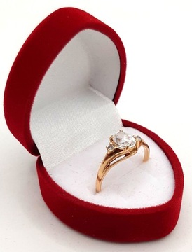 Złoty pierścionek z Cyrkoniami PR.583 W:2,36gr R.15 S