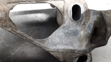 8K0199343C UCHYCENÍ DRŽÁKY MOTORU AUDI A4 B8 2.0 TDI