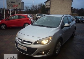 Opel Astra J Sports Tourer Facelifting 1.6 CDTI ecoFLEX 110KM 2015 Opel Astra Opel Astra J ASTRA 1.6 Diesel 110KM, zdjęcie 1