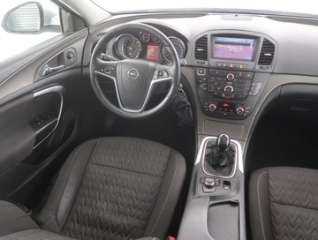 Opel Insignia I Sports Tourer Facelifting 1.4 Turbo ECOTEC  140KM 2013 Opel Insignia 1.4 Turbo, Navi, Klima, Klimatronic, zdjęcie 6