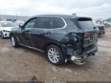 BMW X5 G05 2021 BMW X5 2021 BMW X5 xDrive45e Plug-In Hybrid 3.0 Benzyna 282KM, zdjęcie 2