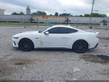 Ford Mustang VI 2024 Ford Mustang GT Premium Fastback 2024 5.0l 5.0 Benzyna 486KM, zdjęcie 2