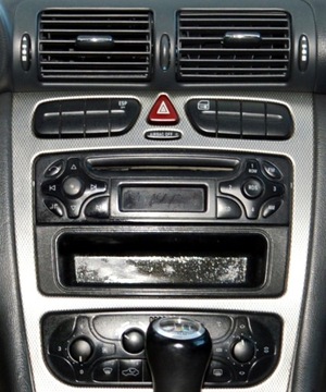 Mercedes 2002 MERCEDES-BENZ KLASA C coupe C 180 129 KM, zdjęcie 26