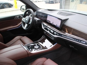BMW X5 G05 SUV Facelifting 3.0 30d 298KM 2025 xDrive30d Sport Suv 3.0 (298KM) 2025, zdjęcie 10