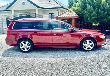 Volvo V70 III Kombi 2.5 T 231KM 2009 Volvo V70 2.5T 231KM SUMMUM Lift PDC Xenon skory ele fotele 2.5 Benzyna, zdjęcie 6