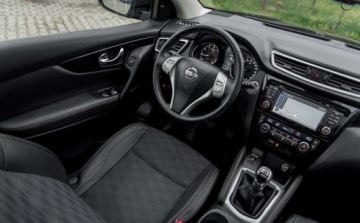 Nissan Qashqai II Crossover 1.6 DIG-T 163KM 2015 Nissan Qashqai Nissan Qashqai 1.6 DIG-T Tekna 1.6 Benzyna 163KM, zdjęcie 34