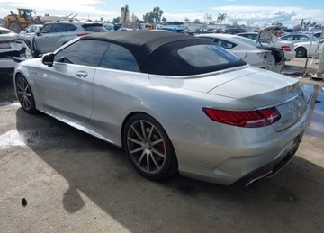 Mercedes Klasa S W222 Cabrio Facelifting AMG 4.0 AMG S63 612KM 2018 Mercedes-Benz Klasa S MERCEDES-BENZ AMG S 63 4MATIC 4.0 Benzyna 611KM, zdjęcie 2