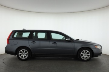 Volvo V70 III Kombi 1.6 DRIVe 109KM 2010 Volvo V70 1.6 D DRIVe, Salon Polska, Skóra, Klima, zdjęcie 5
