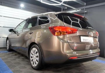 Kia Ceed II Kombi 1.6 CRDi 128KM 2014 Kia Ceed Automat_Kamera cofania_PL Salon_ 1.6 Diesel 128KM, zdjęcie 1