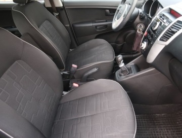 Kia Venga Mikrovan 1.4 DOHC CVVT 90KM 2011 Kia Venga 1.4 CVVT, Salon Polska, 1. Właściciel, zdjęcie 8