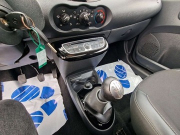 Renault Twingo II Hatchback 3d 1.2 16v 75KM 2011 Renault Twingo 1.2 75Ps Panorama Pol skory Alu Czarny 1.2 Benzyna 75KM, zdjęcie 14